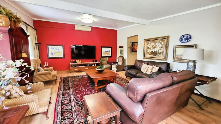 5 Bedroom Property for Sale in Doringkruin North West
